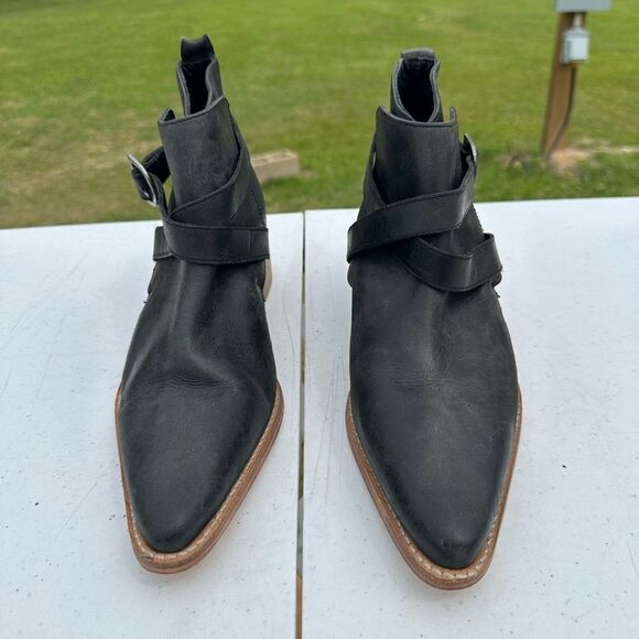 Free People Black Leather Ankle Boots - Picture 2 of 7